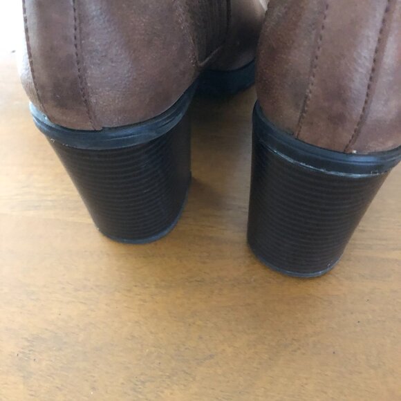 SAM & LIBBY BROWN BOOTS - Picture 4 of 5